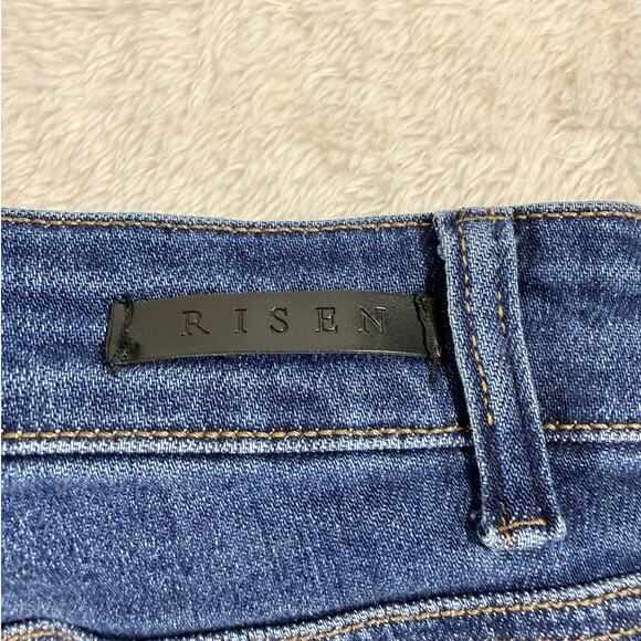 Risen Button fly Jeans Waist 29 Size 9 Distressed Raw Hem Pre-loved Excellent - Picture 7 of 7